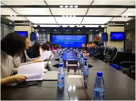 1542787052161799.jpg 640.webp (37).jpg